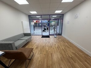 1 Canning Rd, Harrow for lease Interior Photo- Image 2 of 4