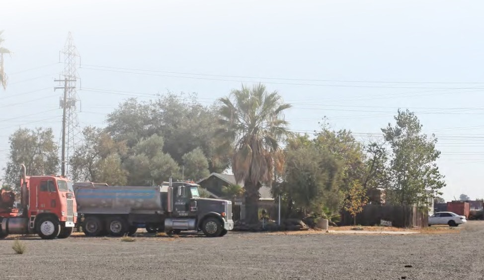 8850 Elder Creek Rd, Sacramento, CA à louer - Photo du bâtiment - Image 2 de 2