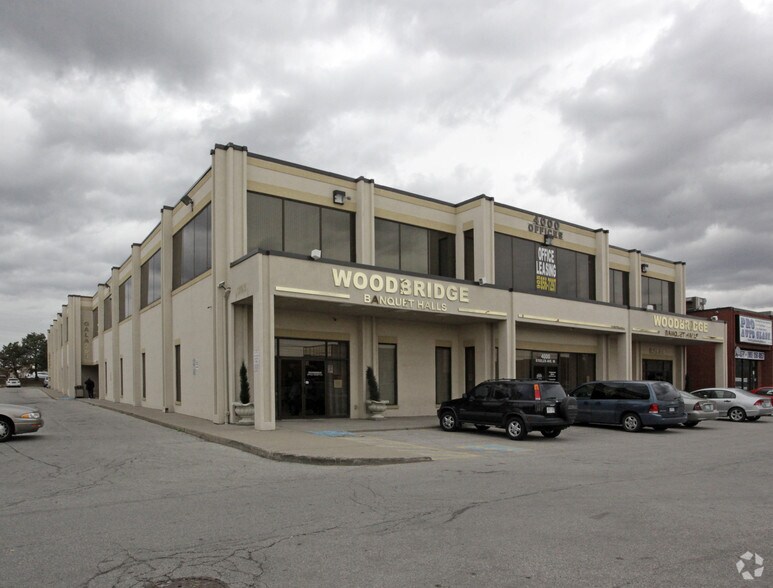 4000 Steeles Ave W, Vaughan, ON à vendre - Photo du bâtiment - Image 3 de 12