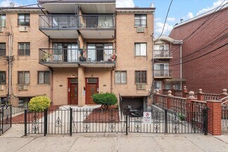Plus de détails pour 86-18 57th Rd, Elmhurst, NY - Multi-résidentiel à vendre