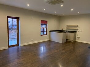 55 Alloway St, Ayr à louer Photo intérieure- Image 1 de 3