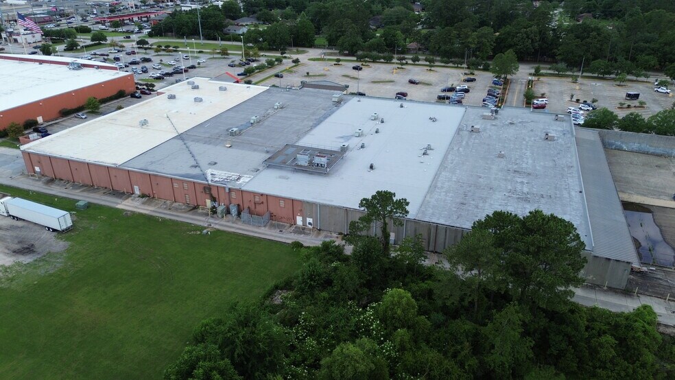 300 Kensington Blvd, Slidell, LA à vendre - Photo du bâtiment - Image 3 de 6