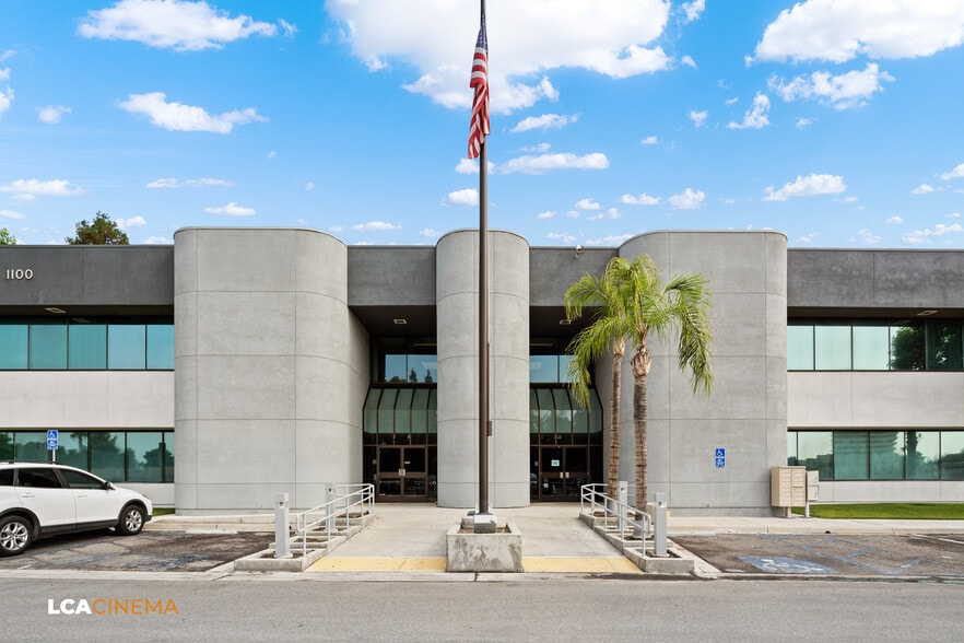 1100 Mohawk St, Bakersfield, CA for lease - Building Photo - Image 2 of 6