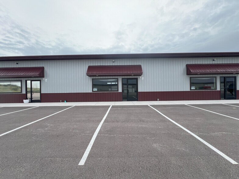 5632 Fargo Ln, Rapid City, SD à louer - Photo du bâtiment - Image 2 de 8