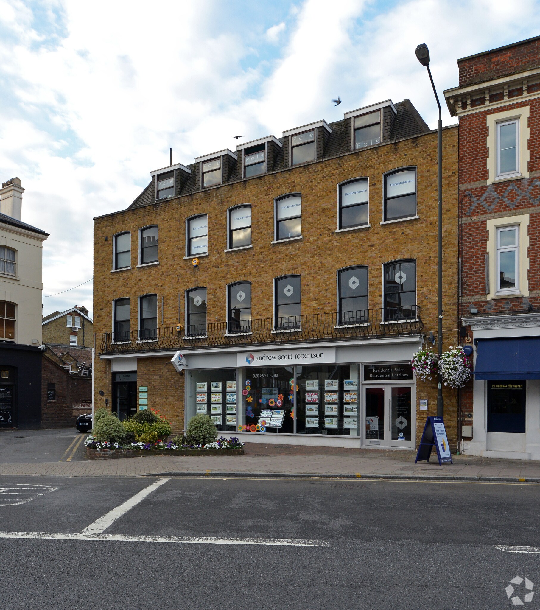 24 High St, London for lease Primary Photo- Image 1 of 11
