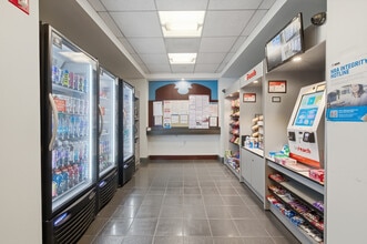 11250 Waples Mill Rd, Fairfax, VA for lease Interior Photo- Image 2 of 8