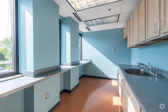 20925 Professional Plz, Ashburn, VA for lease Interior Photo- Image 2 of 8