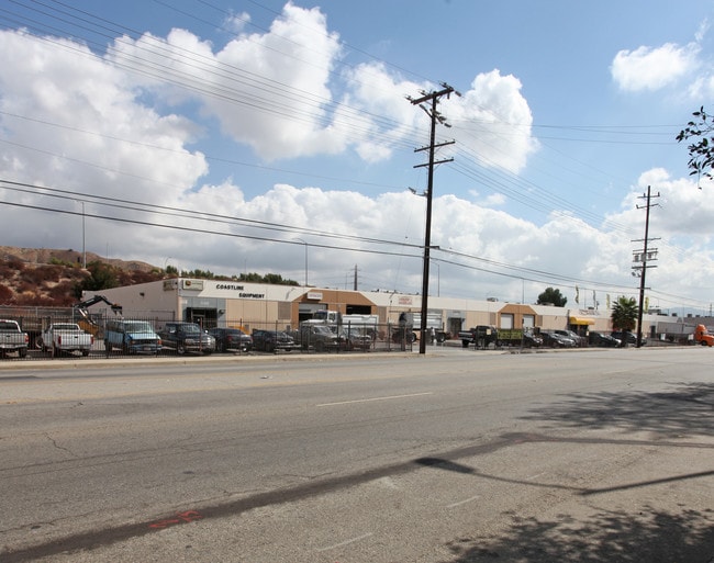 More details for 12361-12435 Foothill Blvd, Sylmar, CA - Industrial for Lease