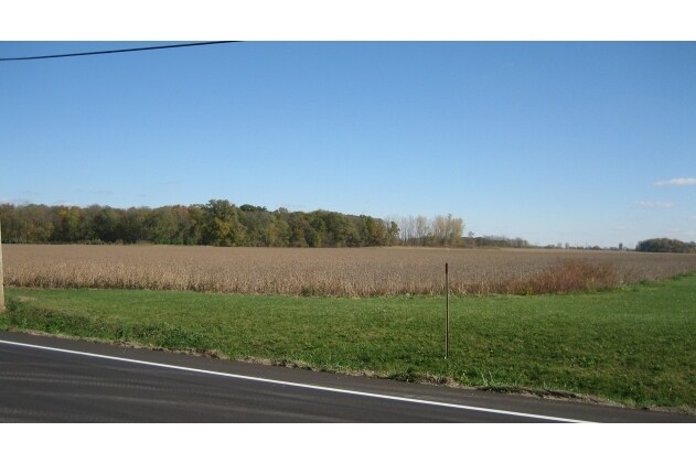 710 Old SR 15 North, Milford, IN à vendre - Photo du bâtiment - Image 3 de 7