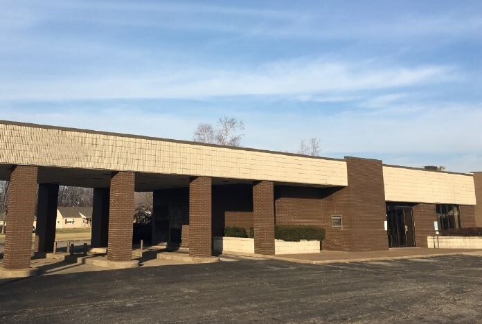 1920 Cooper Foster Park Rd, Lorain, OH for sale Building Photo- Image 1 of 1