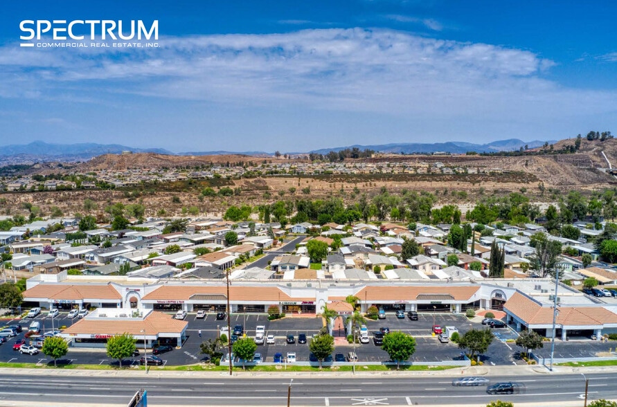 21525 Soledad Canyon Rd, Santa Clarita, CA for lease - Building Photo - Image 1 of 8