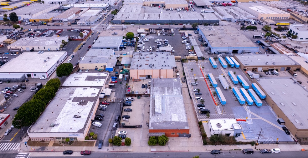 15722 S Broadway, Gardena, CA for sale - Building Photo - Image 3 of 6