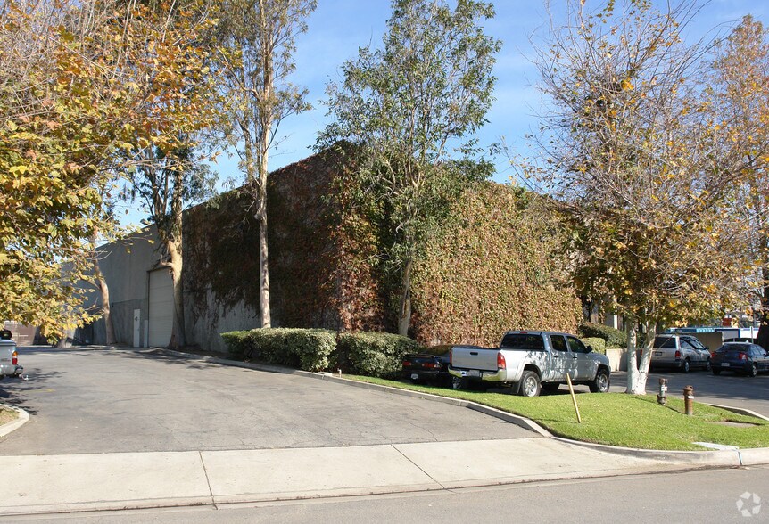 9580 Commerce Center Dr, Rancho Cucamonga, CA à louer - Photo du bâtiment - Image 2 de 5