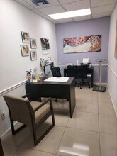 7800 SW 87th Ave, Miami, FL for lease Interior Photo- Image 2 of 5