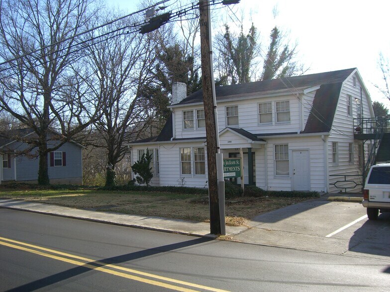 128 S Jackson St, Athens, TN à vendre - Photo du bâtiment - Image 2 de 6