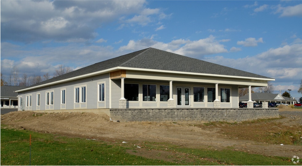 6253 Rt-31, Clay, NY for lease - Building Photo - Image 2 of 4