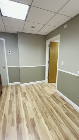 7610 Carroll Ave, Takoma Park, MD à louer - Vidéo sur l’inscription commerciale - Image 2 de 11