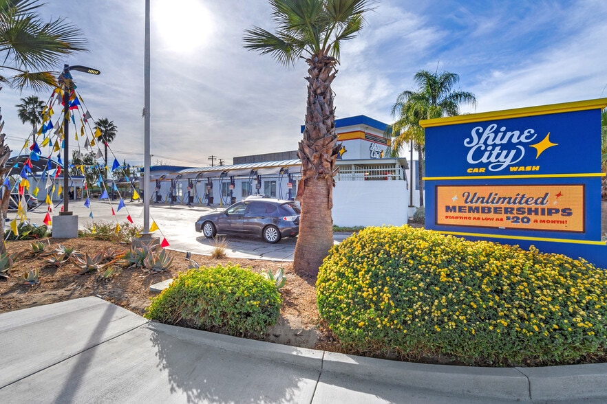 401 W Florida Ave, Hemet, CA for sale - Building Photo - Image 2 of 11