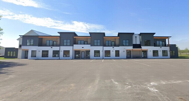 More details for 110 W Henning St, Battle Lake, MN - Retail for Lease