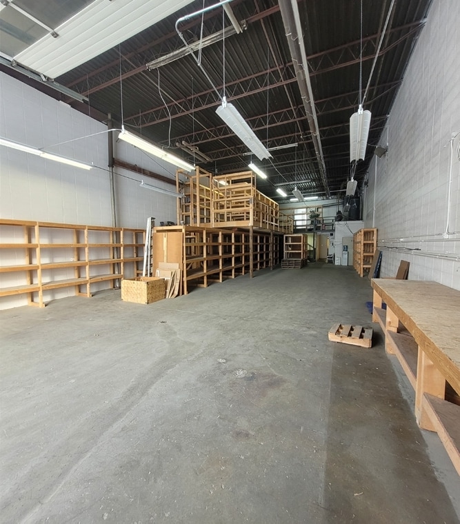 21111-22125 108 Av NW, Edmonton, AB à louer Photo intérieure- Image 1 de 1