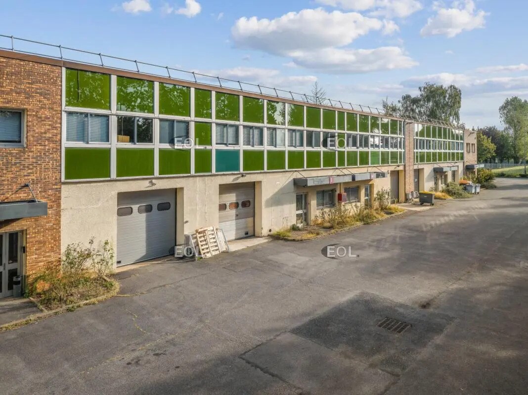 Flex in Les Ulis for lease Building Photo- Image 1 of 8