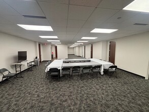 2820 Waterford Lake Dr, Midlothian, VA for lease Interior Photo- Image 1 of 15