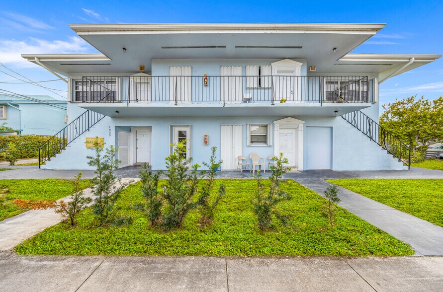 1800 NE 170th St, Miami, FL à vendre - Photo du bâtiment - Image 1 de 19