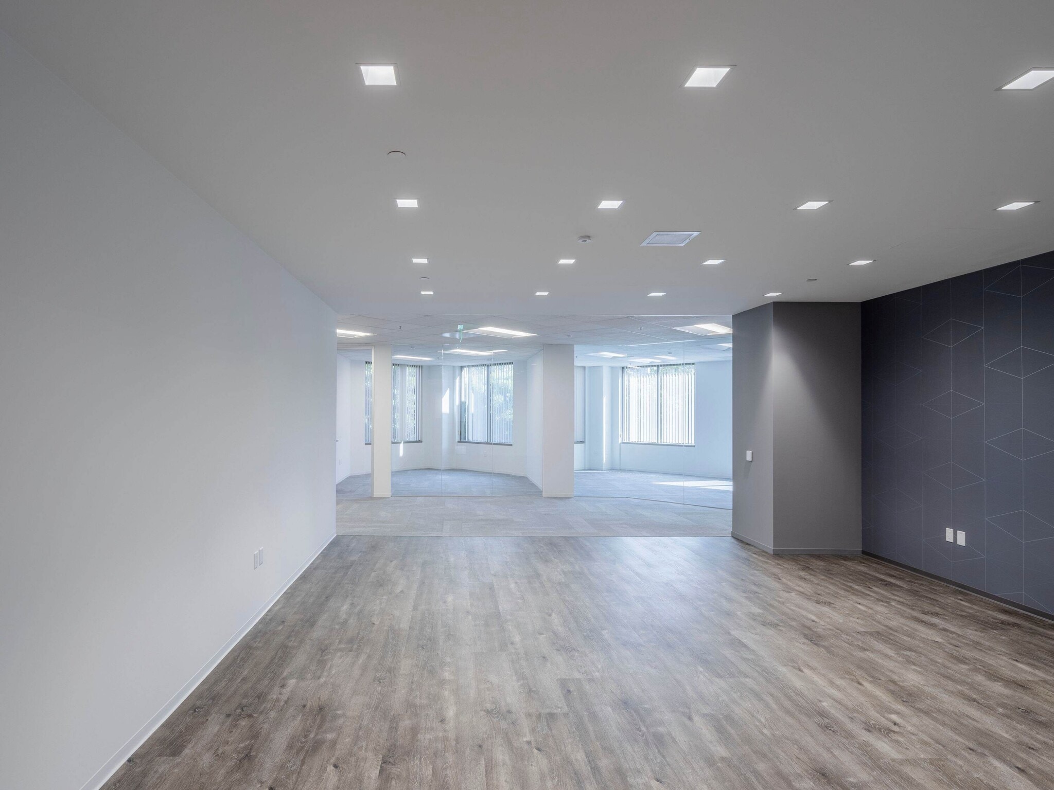 23 Corporate Plaza Dr, Newport Beach, CA for lease Interior Photo- Image 1 of 8