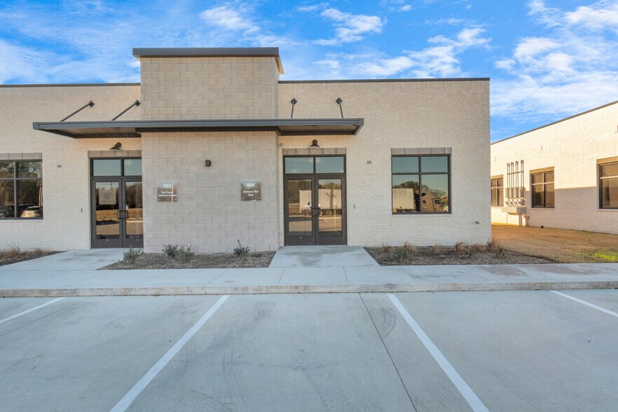 30625 Kingsland, Brookshire, TX à louer - Photo du bâtiment - Image 3 de 26