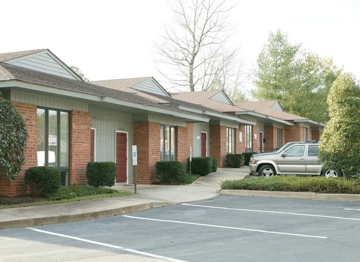 12097-12099 Gayton Rd, Henrico, VA for lease Primary Photo- Image 1 of 4