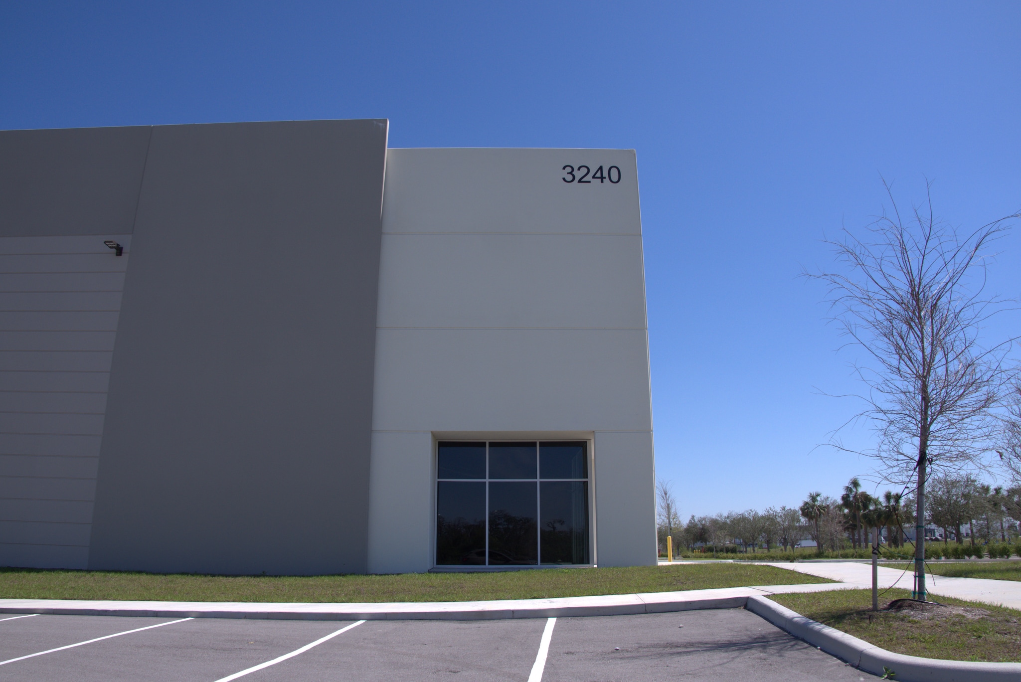 3240 Clover Ridge Ave, Ruskin, FL for lease Building Photo- Image 1 of 8