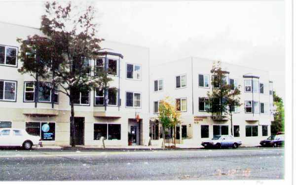 9425 35th Ave NE, Seattle, WA for lease - Building Photo - Image 2 of 16