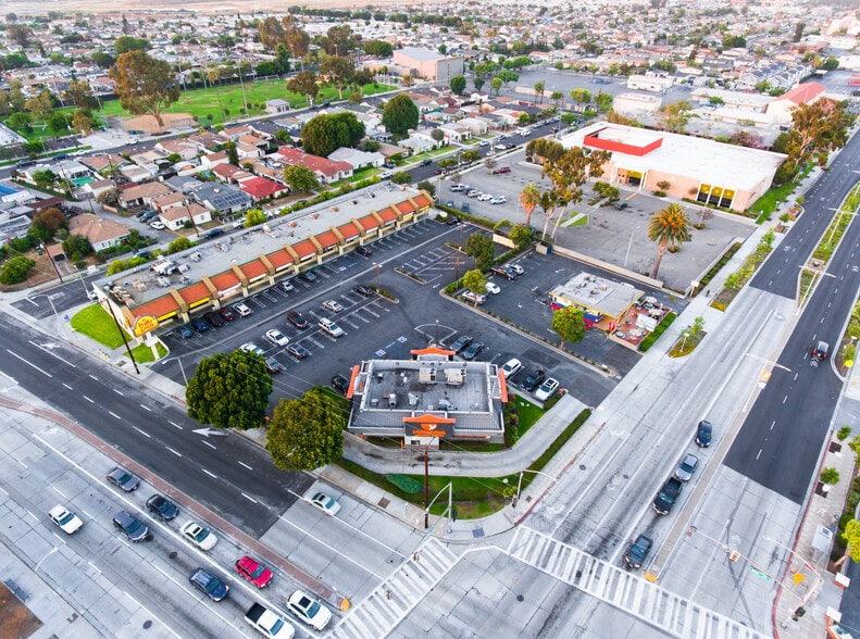 101-117 E Carson St, Carson, CA for lease - Primary Photo - Image 1 of 1