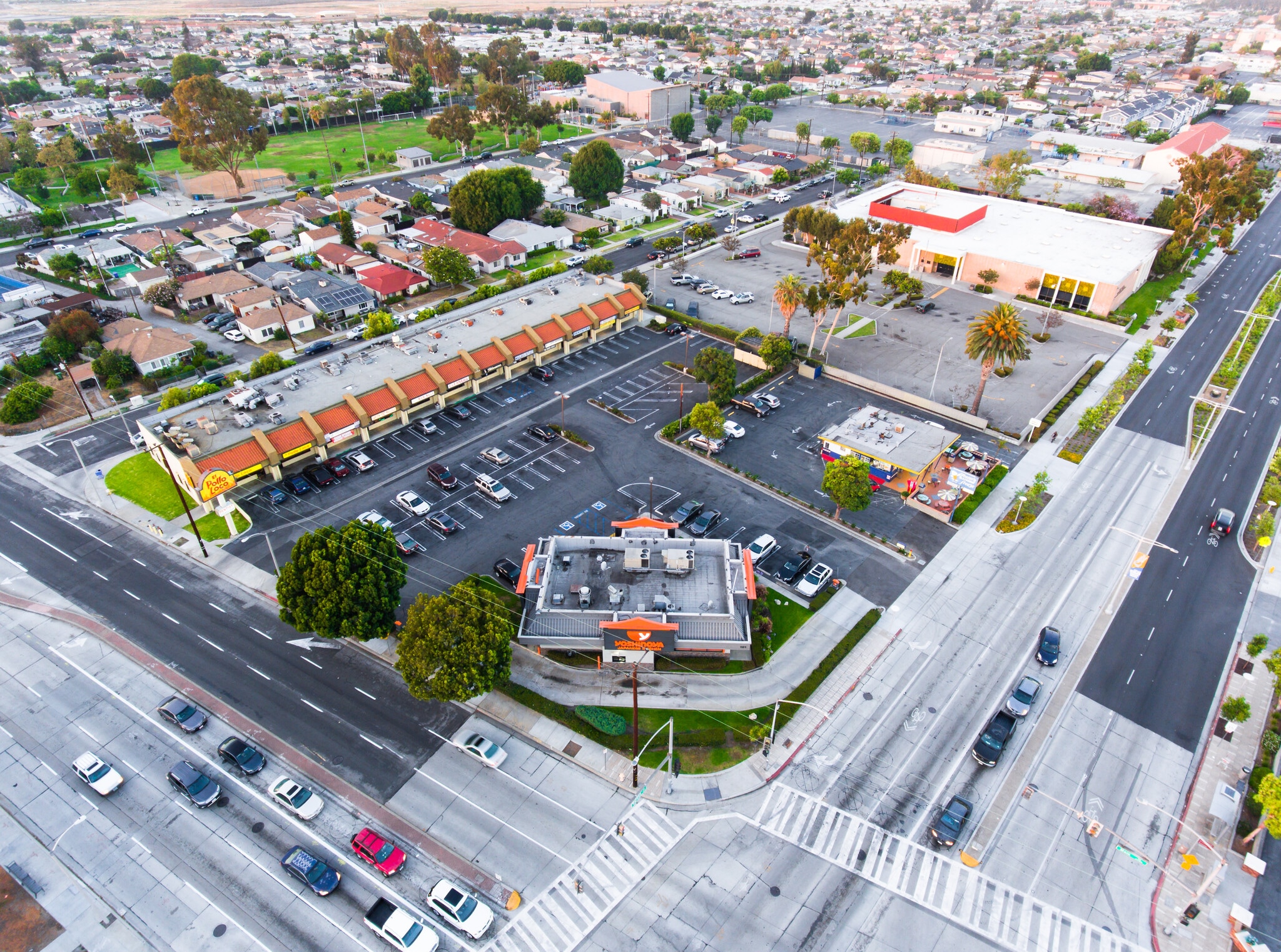 101-117 E Carson St, Carson, CA for lease Primary Photo- Image 1 of 2