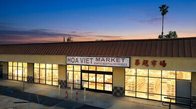 21001-21015 Sherman Way, Canoga Park, CA à louer Photo du bâtiment- Image 1 de 48