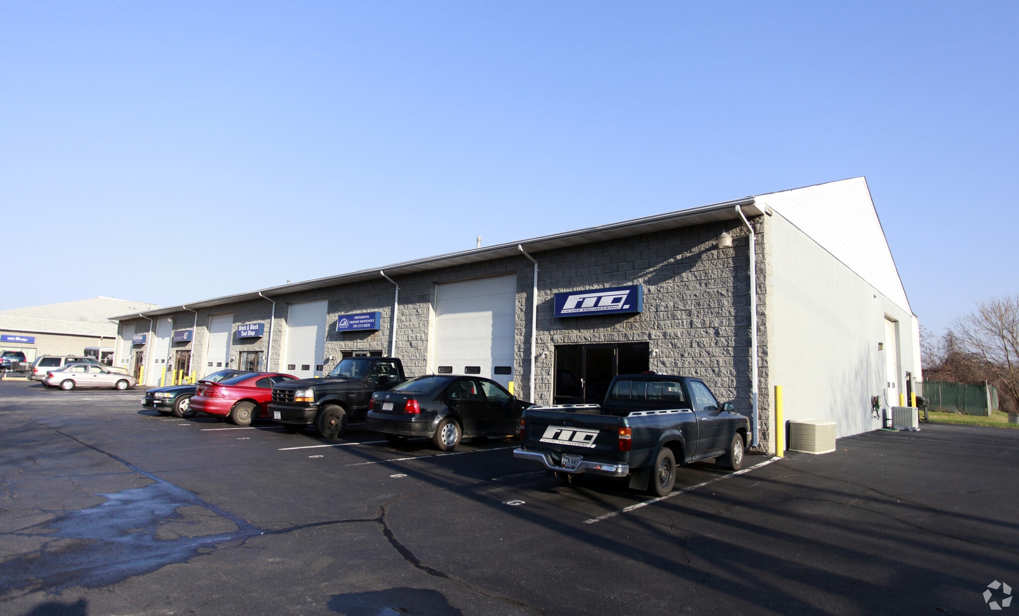 9208 Venture Ct, Manassas Park, VA for lease Primary Photo- Image 1 of 43