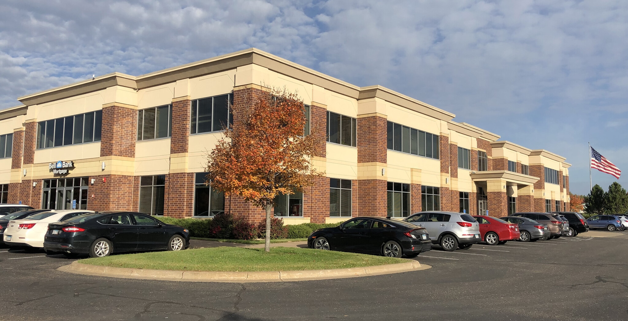 3555 Willow Lake Blvd, Vadnais Heights, MN for lease Building Photo- Image 1 of 6