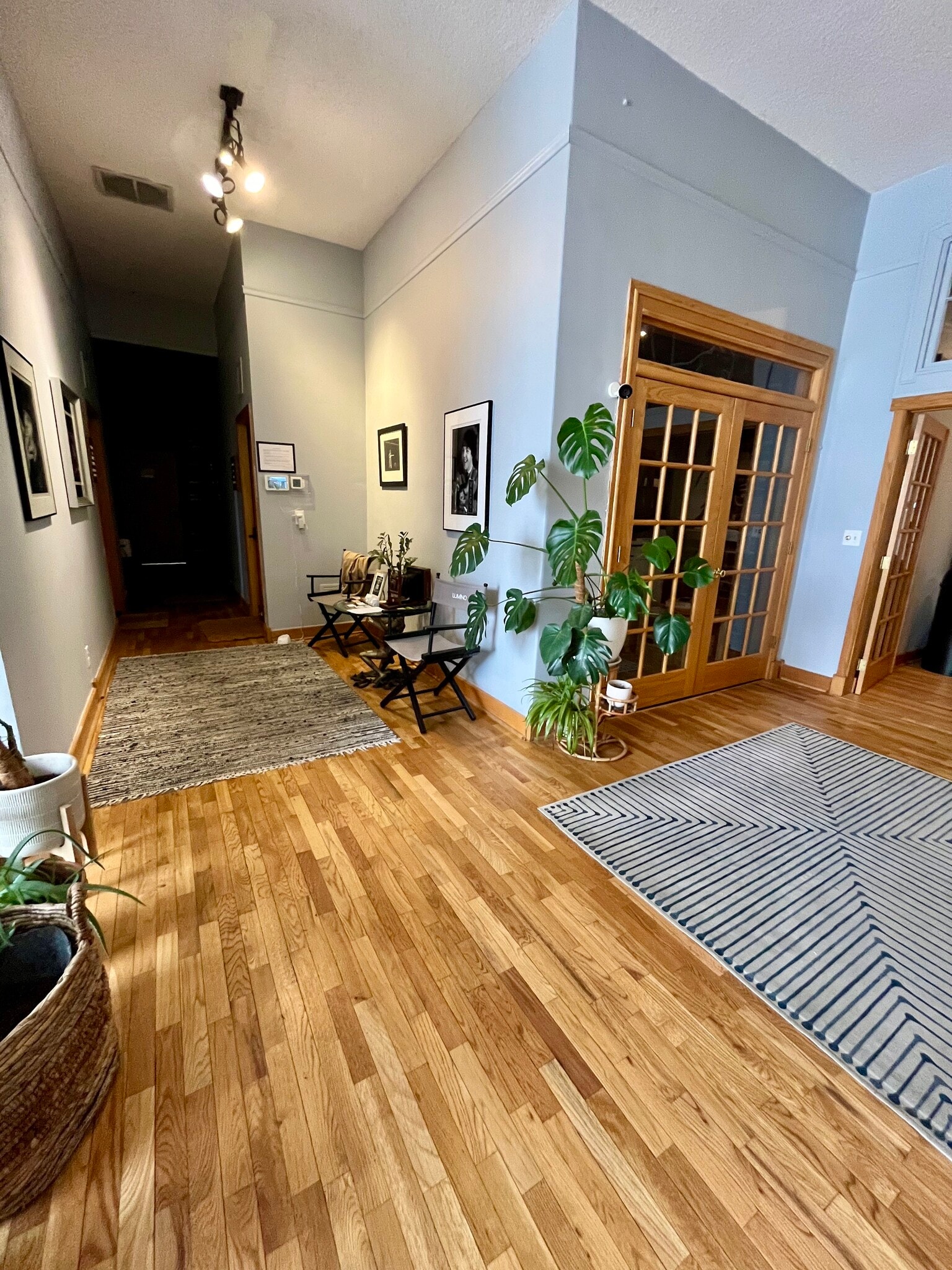1828 Jefferson St NE, Minneapolis, MN for lease Interior Photo- Image 1 of 4