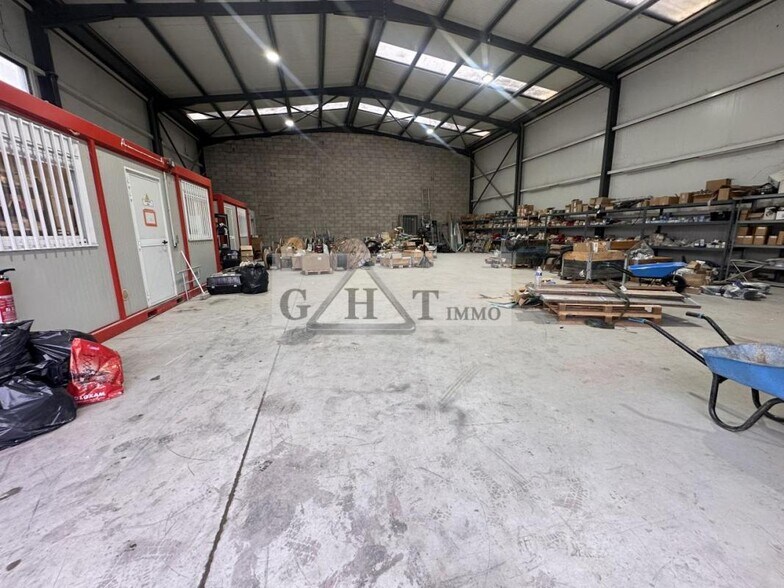 Industrial in Vigneux-sur-Seine for lease - Interior Photo - Image 1 of 2