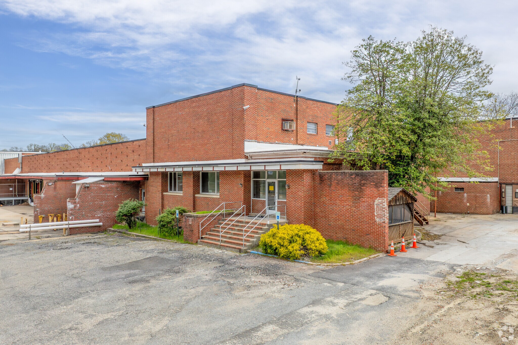 104 E Park St, Bordentown, NJ à vendre Photo du bâtiment- Image 1 de 29