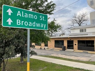 More details for 1627 N Interstate 35, San Antonio, TX - Retail for Lease