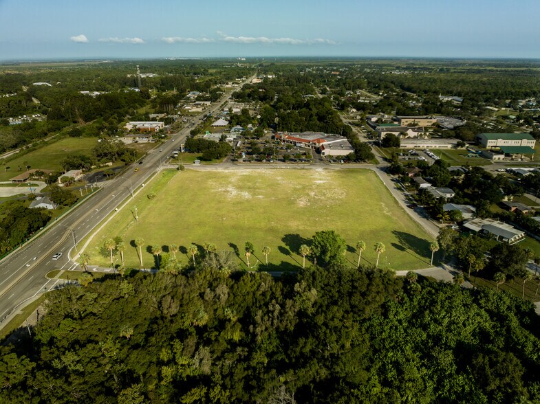 15225 Warfield, Indiantown, FL à vendre - Aérien - Image 3 de 5