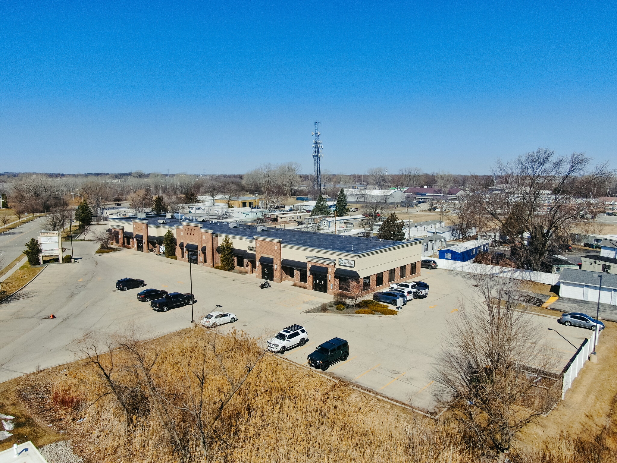 525 N Peters Ave, Fond Du Lac, WI for lease Building Photo- Image 1 of 19