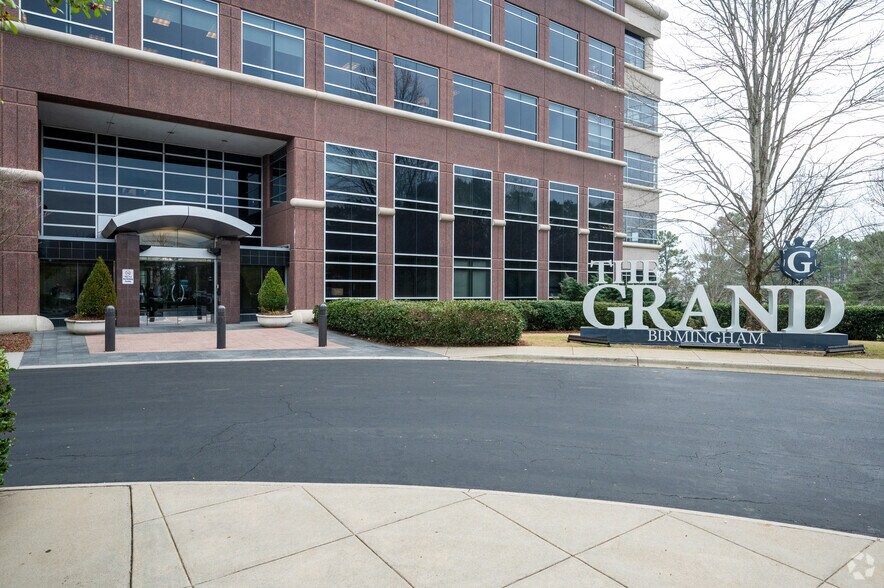 3595 Grandview Pky, Birmingham, AL à louer - Photo du bâtiment - Image 2 de 16
