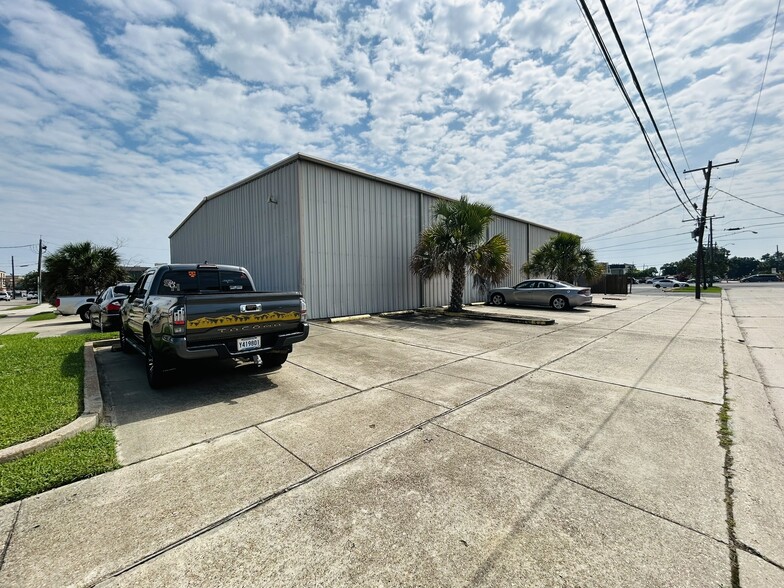 2700 Florida Ave, Kenner, LA à vendre - Photo du bâtiment - Image 1 de 1