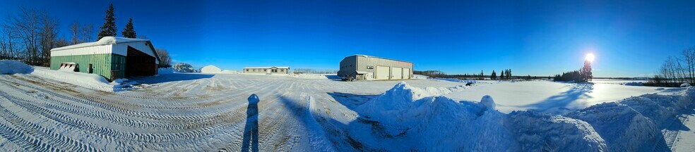 14152 Hwy 55, Lac La Biche, AB à vendre - Photo du bâtiment - Image 2 de 24