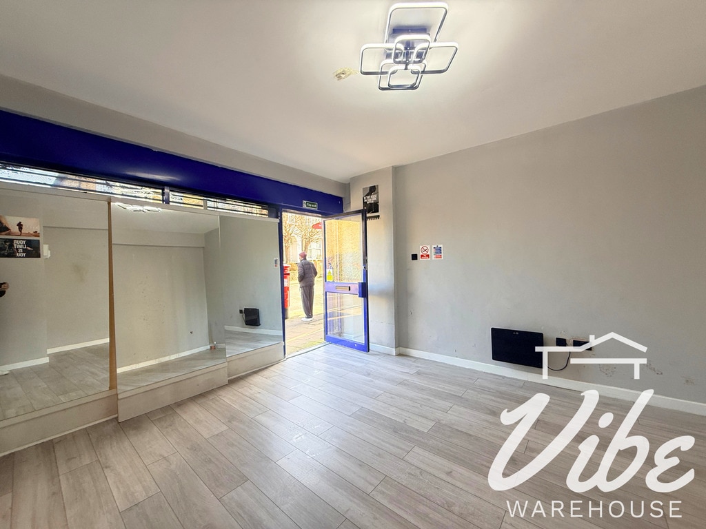 118 Hither Green Ln, London for lease Building Photo- Image 1 of 10