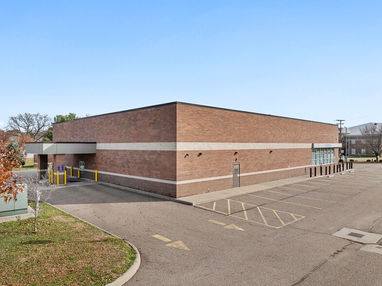 4042 Cleveland Ave SW, Canton, OH for lease - Building Photo - Image 3 of 10