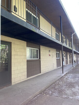 Plus de détails pour 600 74th St, Newport News, VA - Multi-résidentiel à vendre