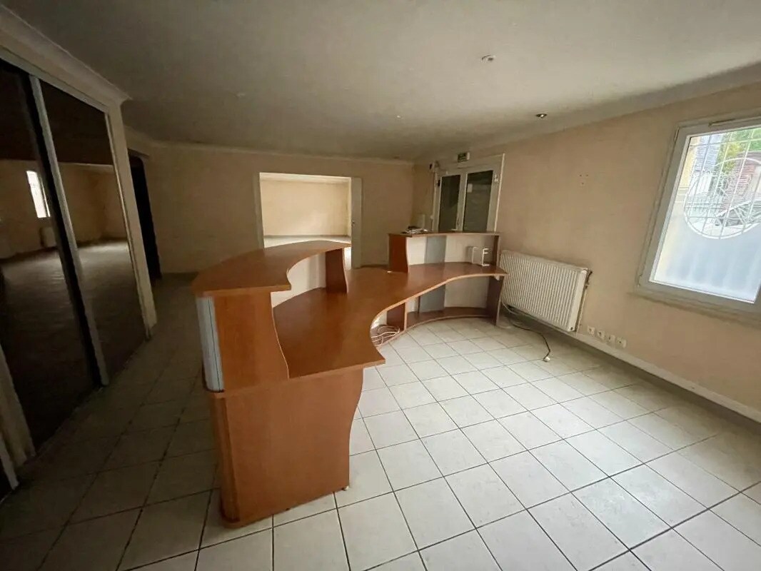 Bureau dans Evreux à louer Photo intérieure- Image 1 de 7